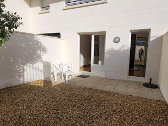 Location Appartement 1 pièce 23.8 m2 Issy les Moulineaux