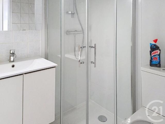 Location Appartement 1 pièce 23m² AIGUEPERSE 63260