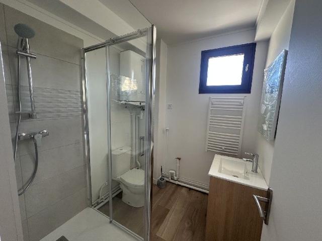 Location Appartement 1 pièce 23m² BOIS LE ROI 77590
