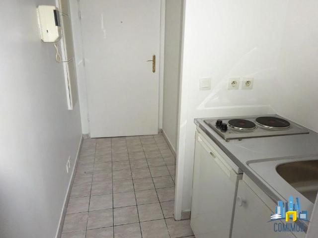 Location Appartement 1 pièce 23m² COURBEVOIE 92400