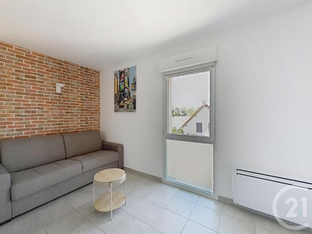 Location Appartement 1 pièce 23m² ST JULIEN LES VILLAS 10800