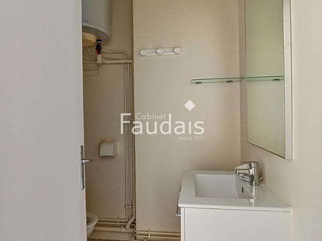 Location Appartement 1 pièce 23m² ST LO 50000