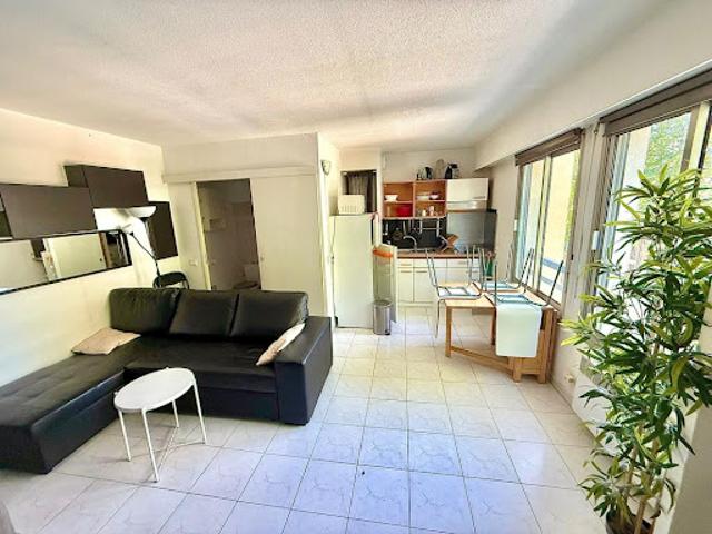 Location Appartement 1 pièce 34.32 m2 Antibes