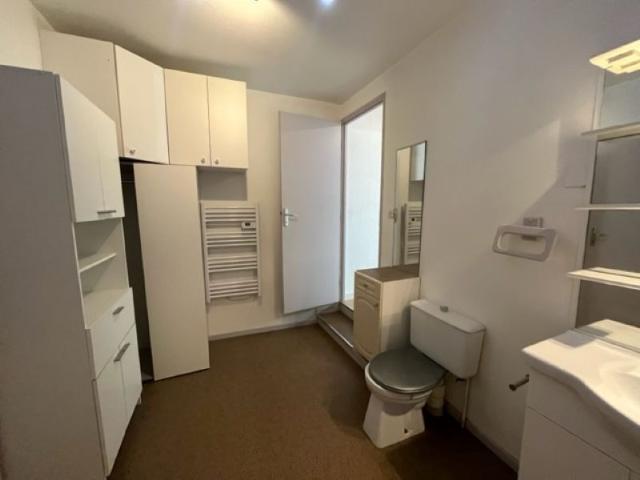 Location appartement 1 pièce, 34.77m², Serres