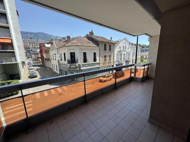 Location Appartement 1 pièce 34m² AIX LES BAINS 73100