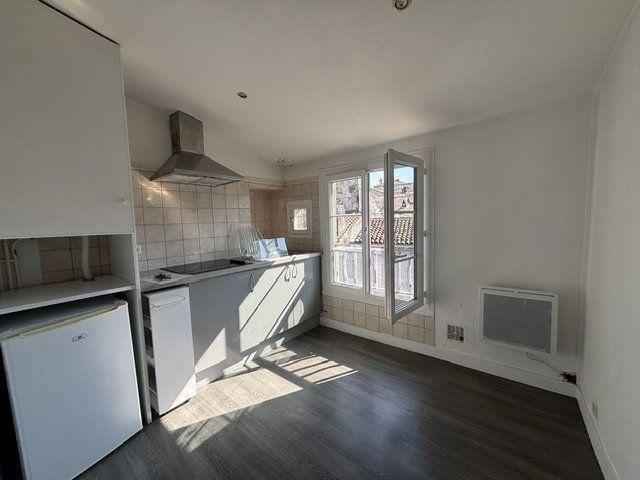 Location Appartement 1 pièce 34m² ANGOULEME 16000
