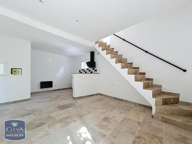 Location Appartement 1 pièce 34m² BAGNOLS SUR CEZE 30200