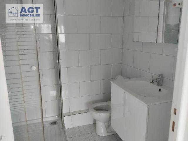 Location Appartement 1 pièce 34m² BEAUVAIS 60000