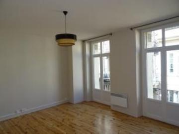 Location Appartement 1 pièce 34m² BORDEAUX 33000