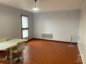 Location Appartement 1 pièce 34m² CAHORS 46000