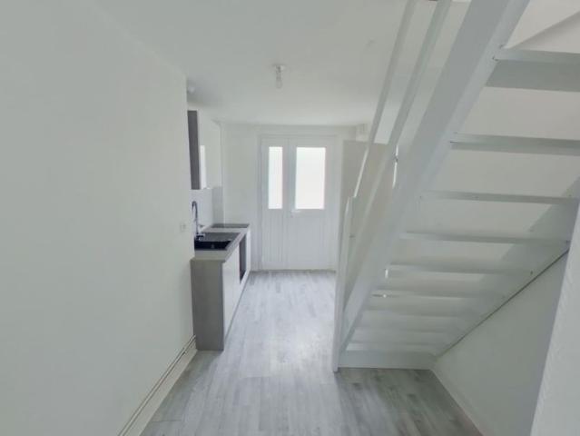 Location Appartement 1 pièce 34m² CHATELLERAULT 86100