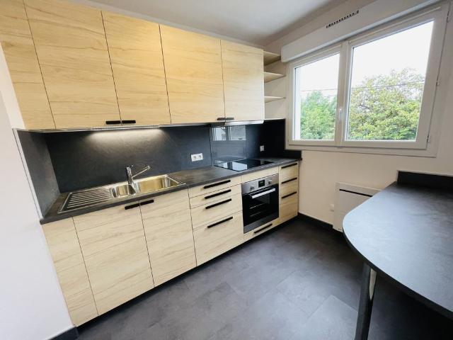 Location Appartement 1 pièce 34m² CHATELLERAULT 86100