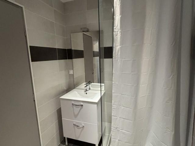 Location Appartement 1 pièce 34m² CONDRIEU 69420