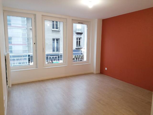 Location Appartement 1 pièce 34m² COUTANCES 50200