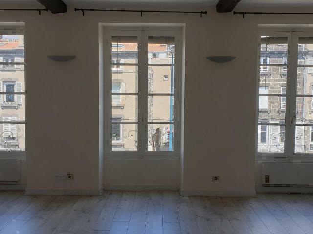 Location Appartement 1 pièce 34m² CLERMONT FERRAND 63000