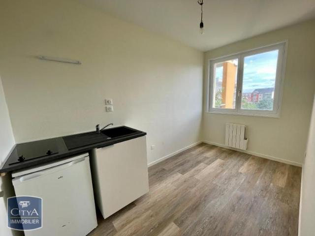 Location Appartement 1 pièce 34m² FONTAINE LES DIJON 21121