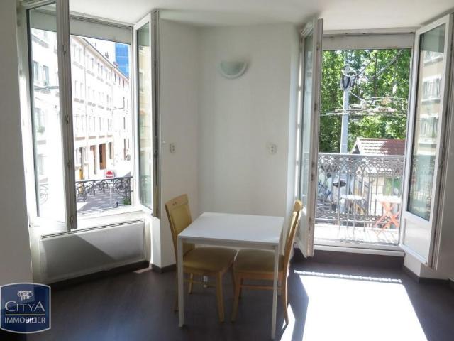 Location Appartement 1 pièce 34m² GRENOBLE 38000