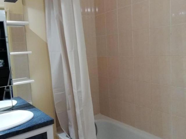 Location Appartement 1 pièce 34m² LONGVIC 21600