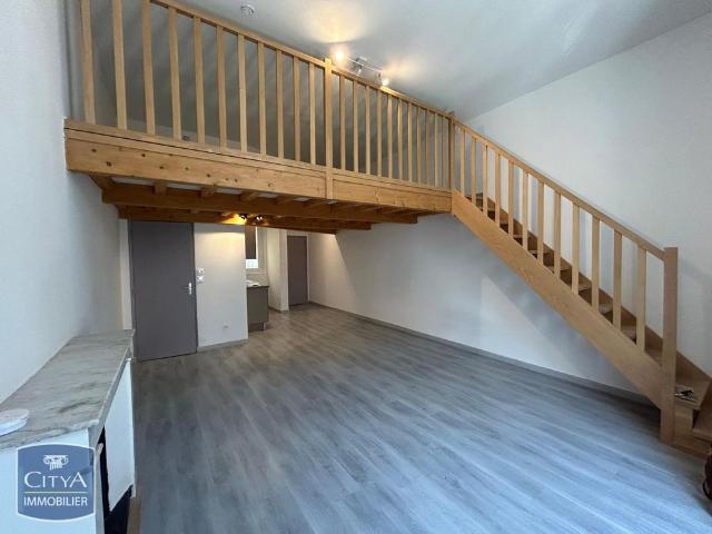 Location Appartement 1 pièce 34m² ORANGE 84100