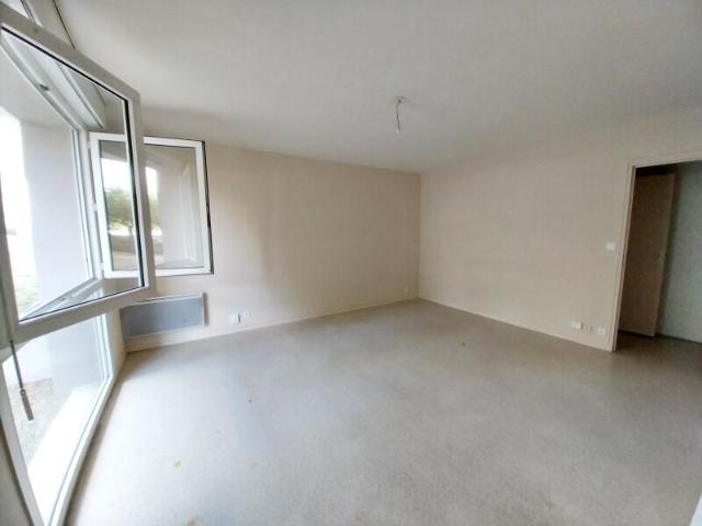 location appartement 1 pièce 35 m² orleans: t1 de 35.95 m² | 14484 durand montouché