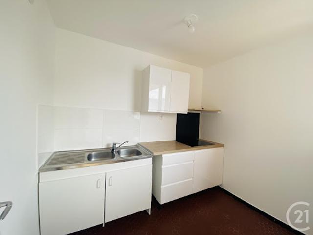 Location Appartement 1 pièce 35.8 m2 Elancourt