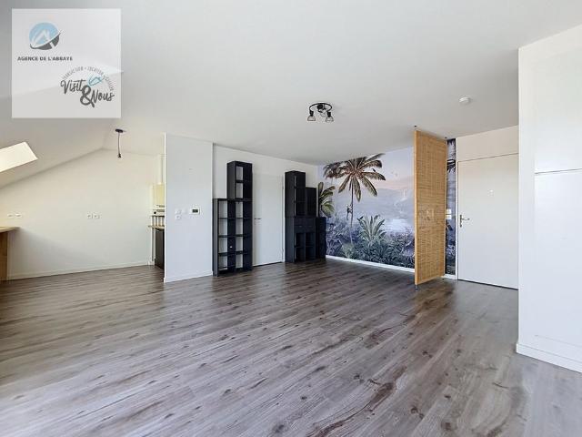 Location Appartement 1 pièce 35m²