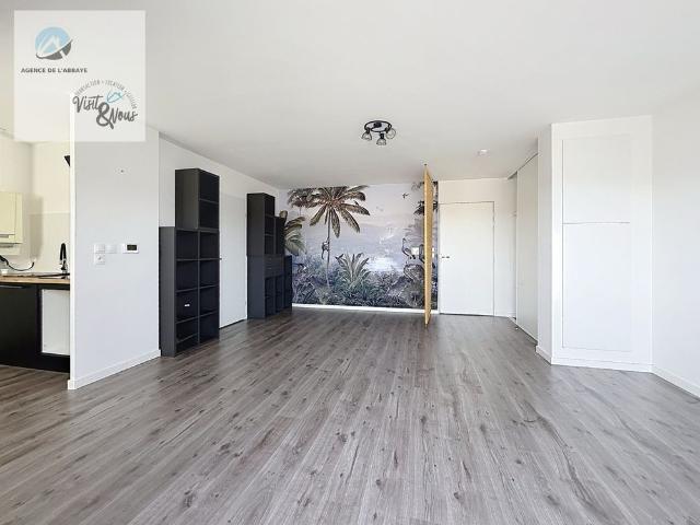 Location Appartement 1 pièce 35m²