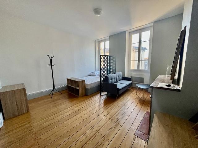 Location Appartement 1 pièce 35m²