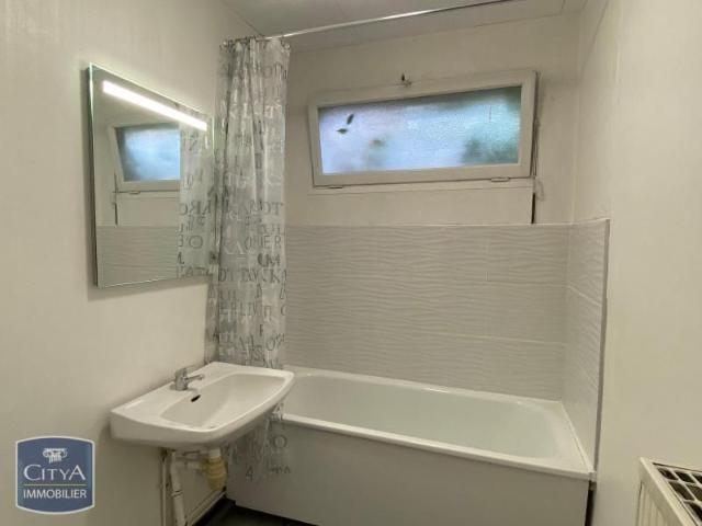 Location Appartement 1 pièce 35m² JOUE LES TOURS 37300