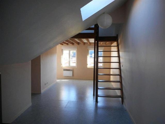 Location Appartement 1 pièce 35m² L AIGLE 61300