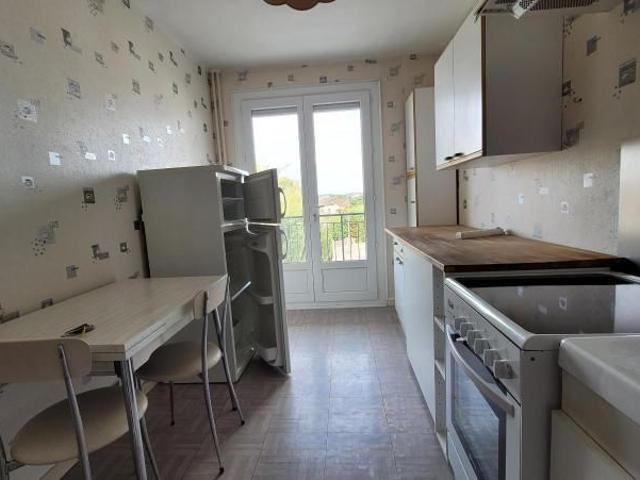 Location Appartement 1 pièce 35m² LONGVIC 21600