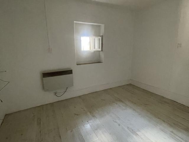 Location Appartement 1 pièce 35m² NANS LES PINS 83860