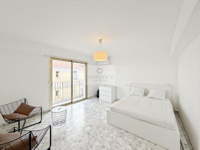 Location Appartement 1 pièce 35m² NICE 06200
