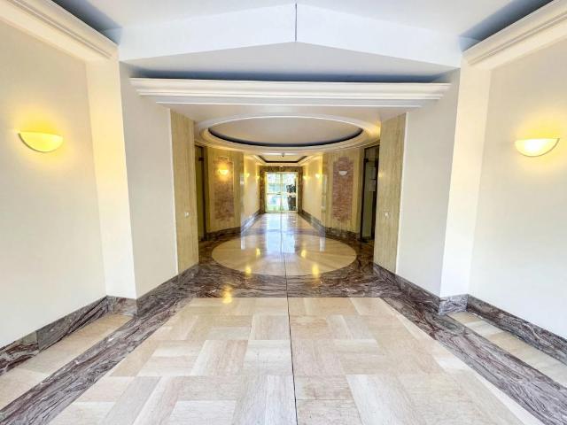 Location Appartement 1 pièce 35m² NICE 06200