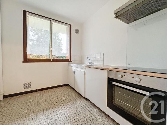 Location Appartement 1 pièce 36m² TROYES 10000