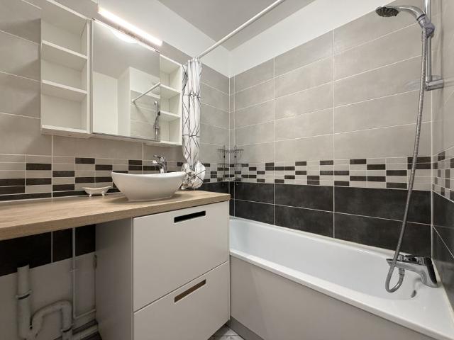 Location Appartement 1 pièce 36m² VILLEPREUX 78450