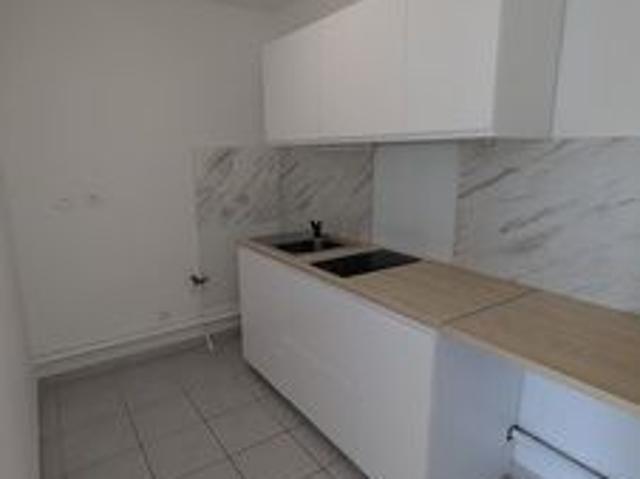 Location Appartement 1 pièce 36m² ISTRES 13800