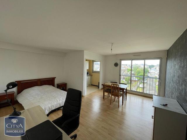 Location Appartement 1 pièce 36m² LE MANS 72000