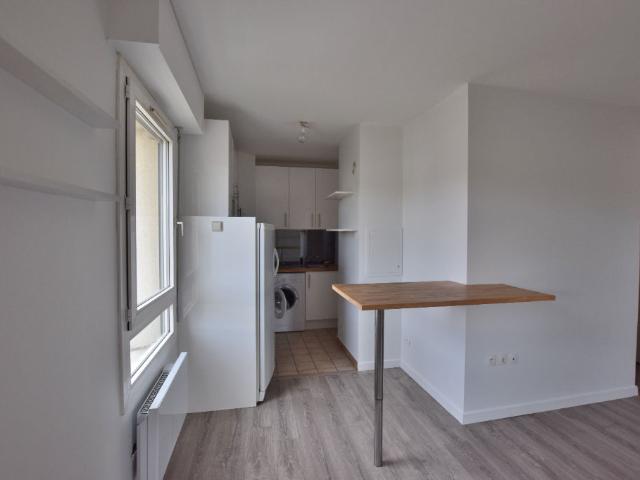 Location appartement 1 pièce, 37.14m², Gif sur Yvette