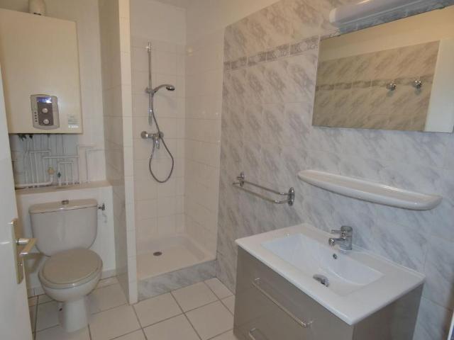 Location Appartement 1 pièce 37m² AIX LES BAINS 73100