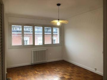 Location Appartement 1 pièce 37m² ANNECY 74000