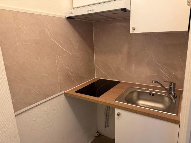 Location Appartement 1 pièce 37m² BORDEAUX 33000