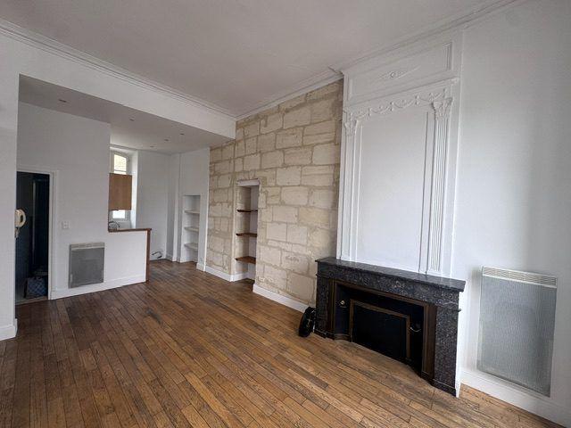 Location Appartement 1 pièce 37m² BORDEAUX 33000