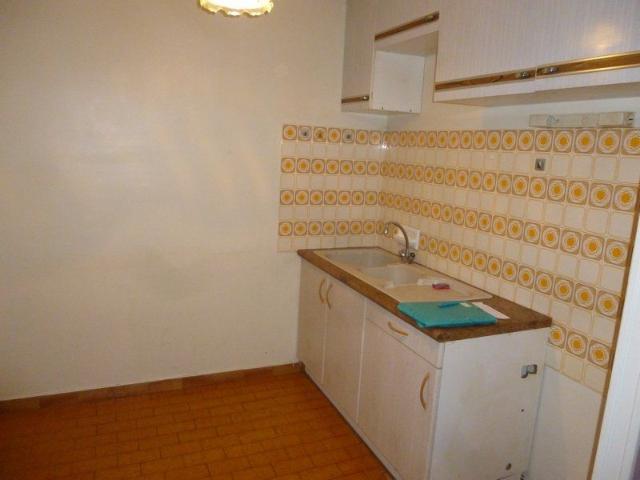 Location Appartement 1 pièce 37m² BOZOULS 12340