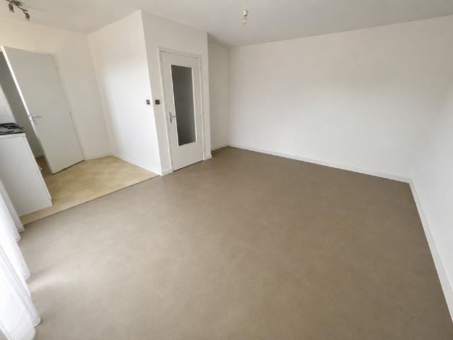 Location Appartement 1 pièce 37m² CALAIS 62100