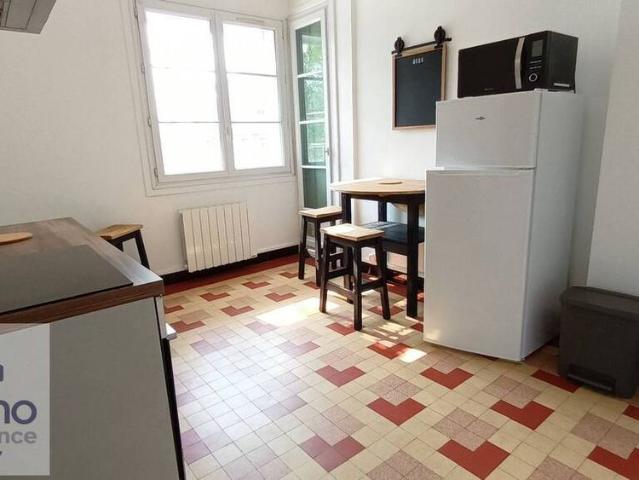 Location Appartement 1 pièce 37m² GRENOBLE 38000