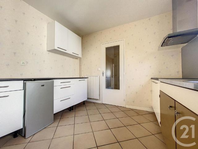 Location Appartement 1 pièce 37m² ST ANDRE LES VERGERS 10120