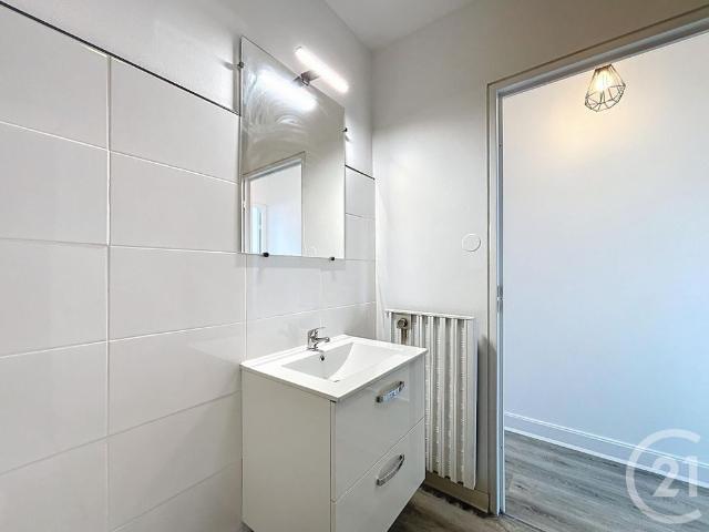 Location Appartement 1 pièce 37m² ST ANDRE LES VERGERS 10120