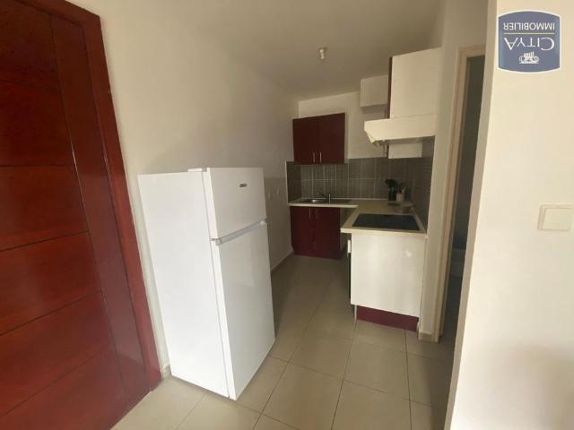 Location Appartement 1 pièce 37m² STE CLOTILDE 97490
