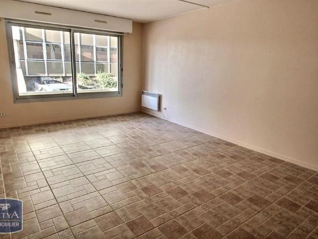 Location Appartement 1 pièce 38m² BORDEAUX 33000